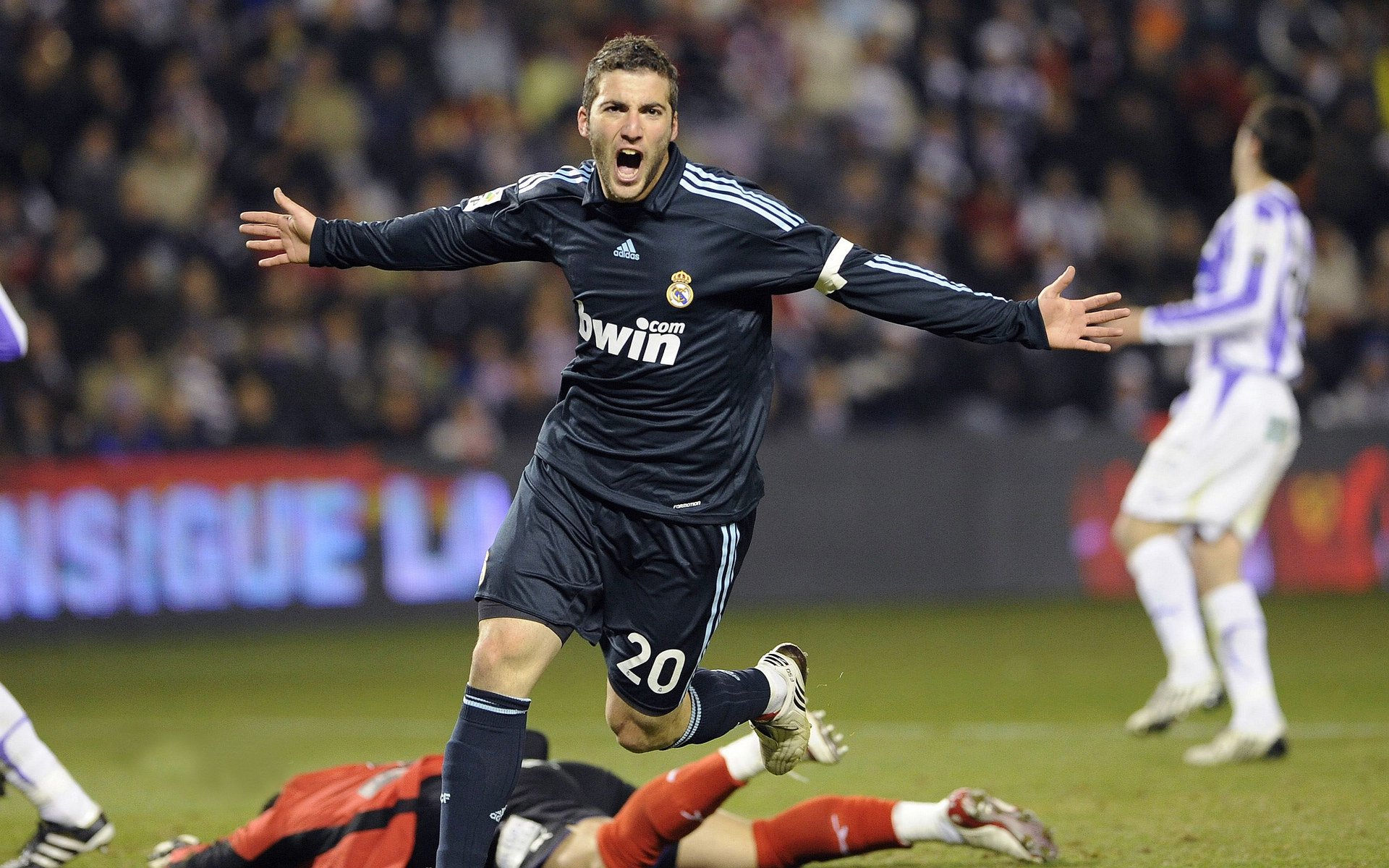 全国青少年武术趣味挑战赛引领传统文化新风尚,青少年武术套路比赛